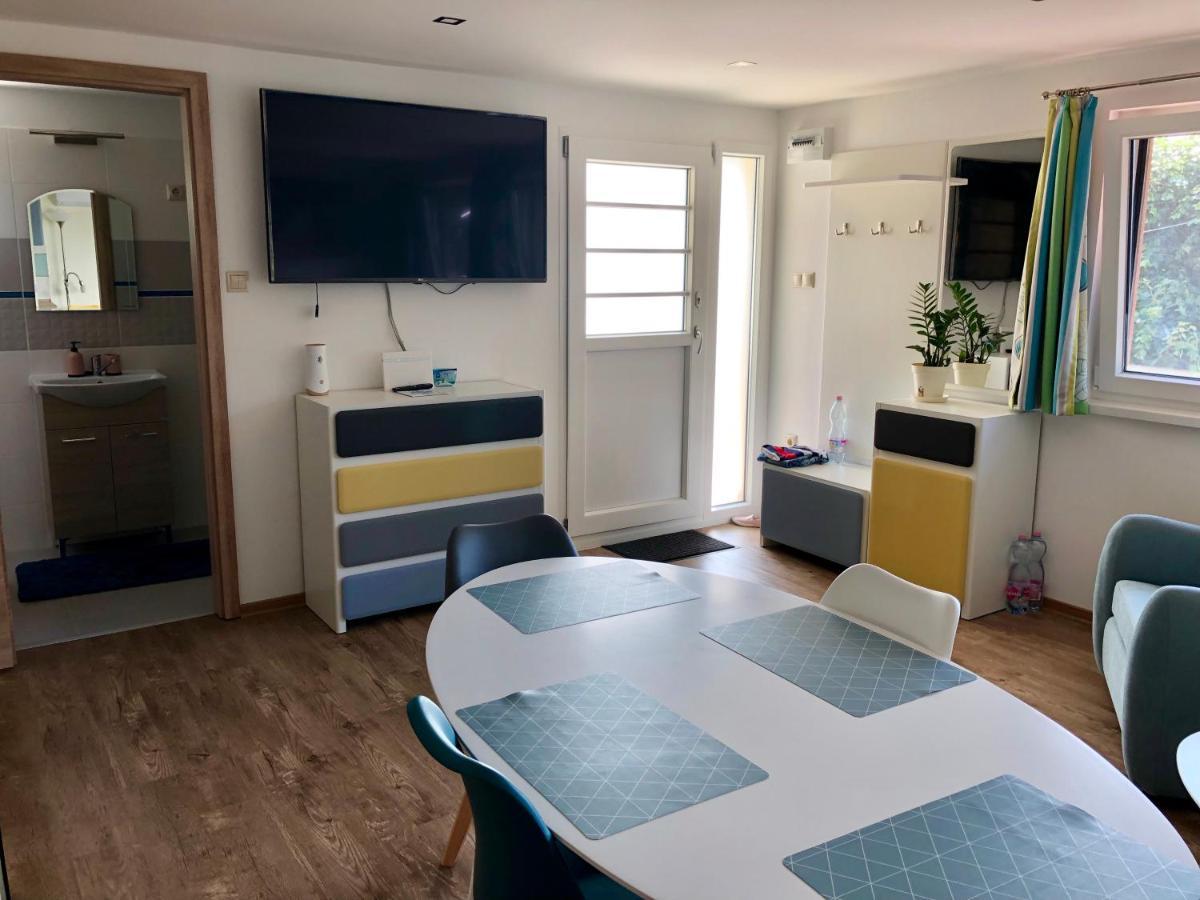 Balaton Wellness Tom Cat Nyaralo 1 Wellness Es 1 Gyermekbarat Apartmannal Kovagoors Exterior photo